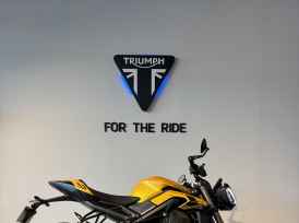 TRIUMPH STREET TRIPLE 765 RS - 2025