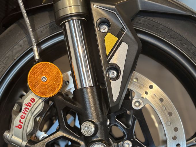 TRIUMPH STREET TRIPLE 765 RS 4