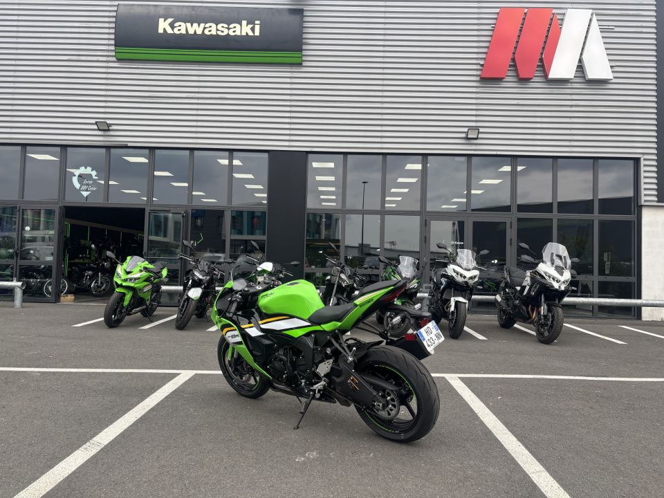 KAWASAKI ZX-6R 636 4