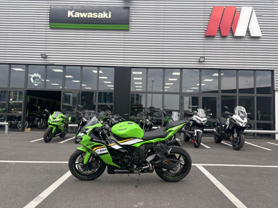 KAWASAKI ZX-6R 636 4