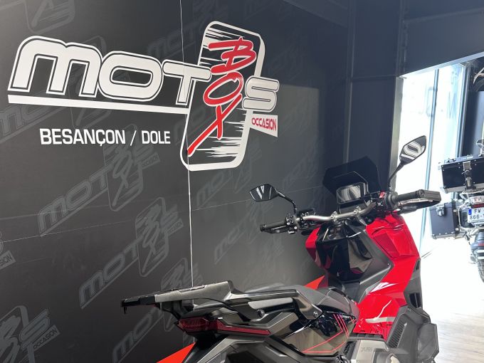HONDA X-ADV 4