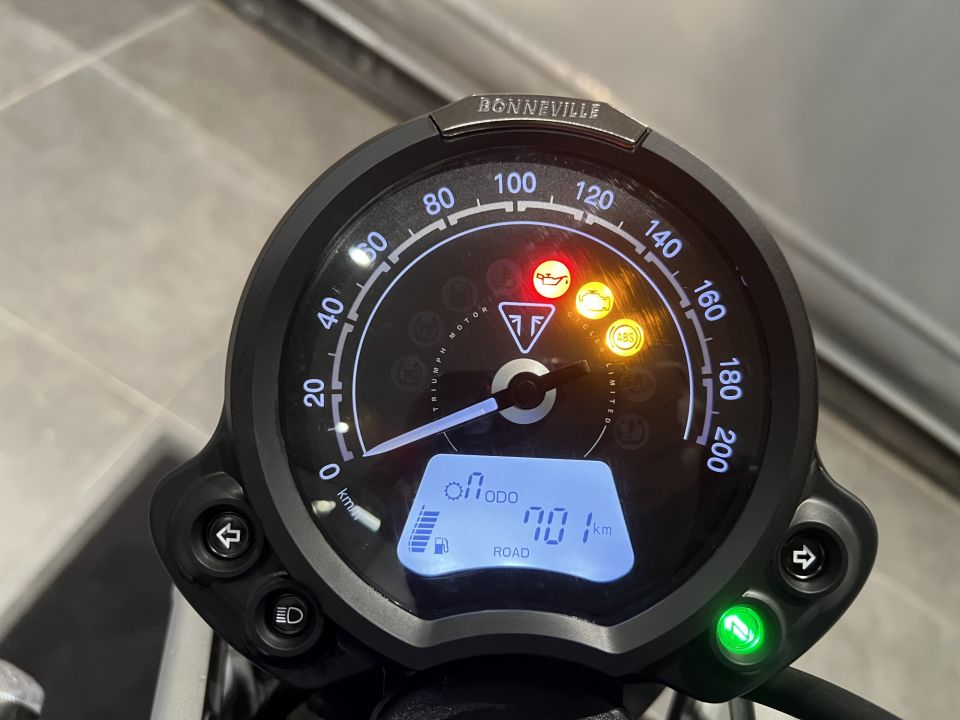 TRIUMPH SCRAMBLER 900 4