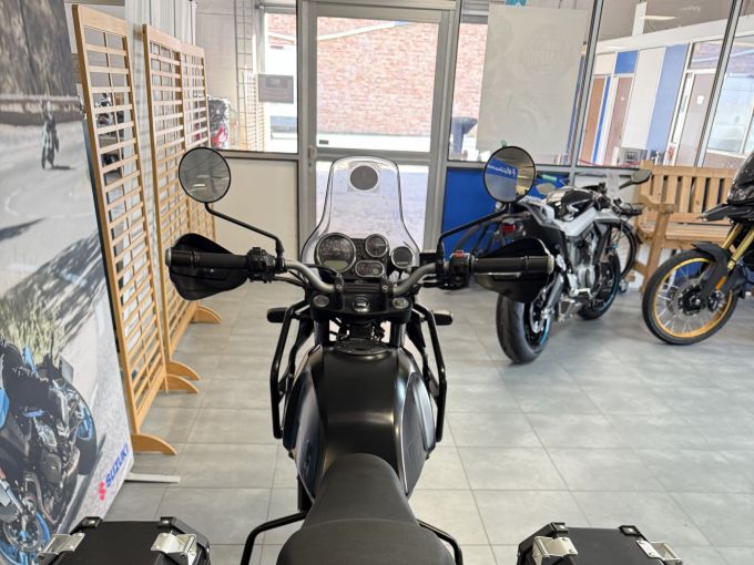 ROYAL ENFIELD HYMALAYAN 400 4