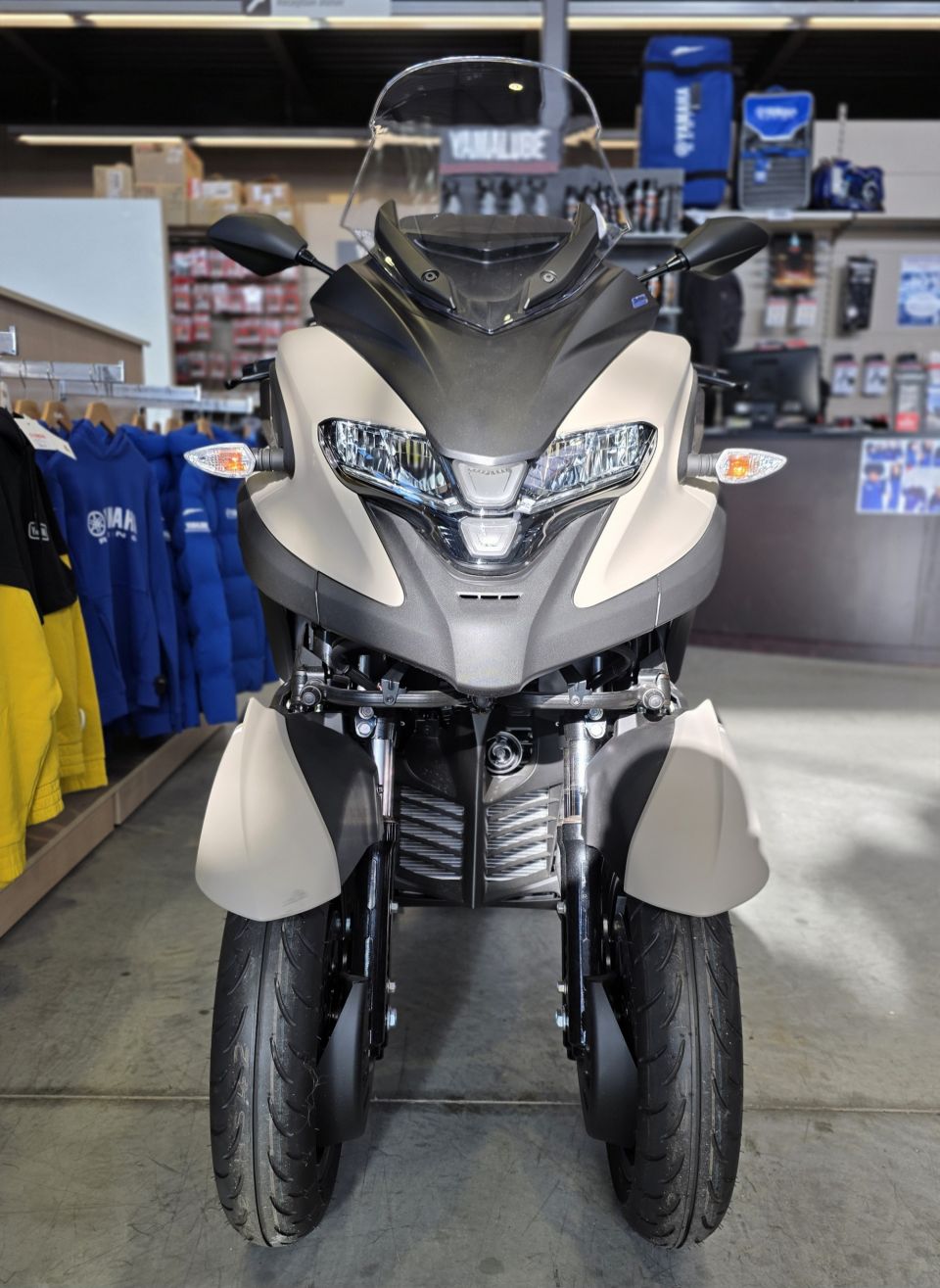 YAMAHA TRICITY 300 4