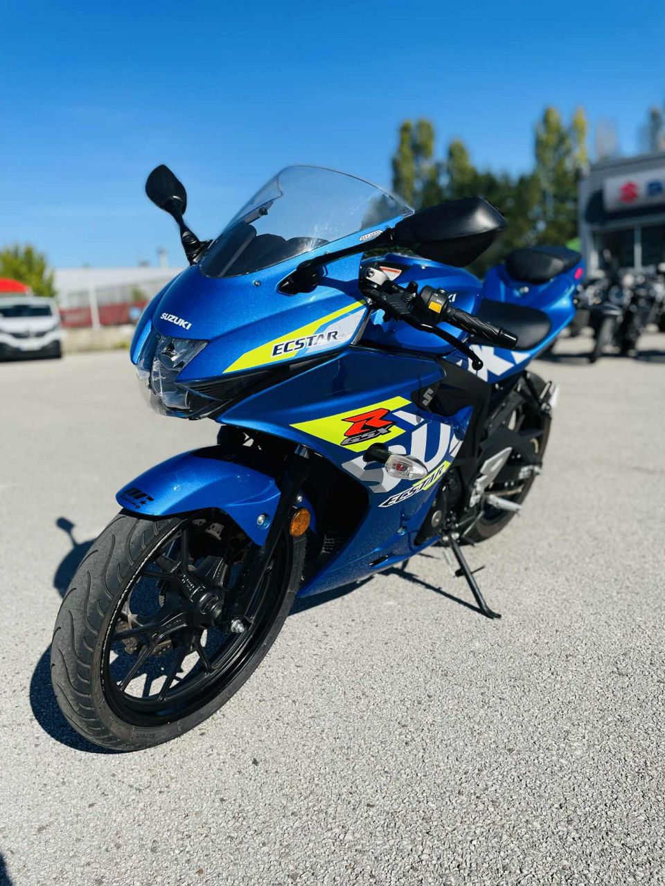 SUZUKI GSX-R 125 4