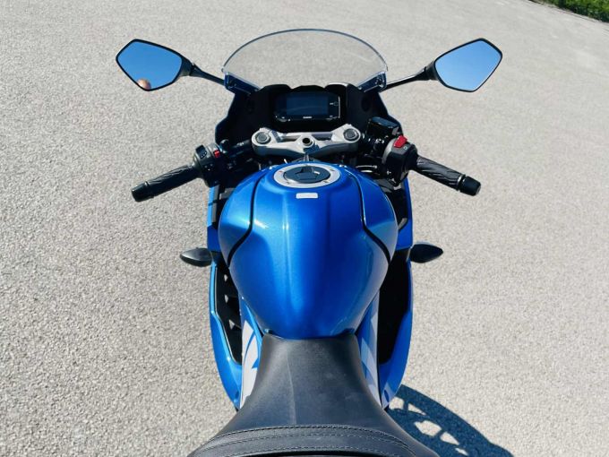 SUZUKI GSX-R 125 4