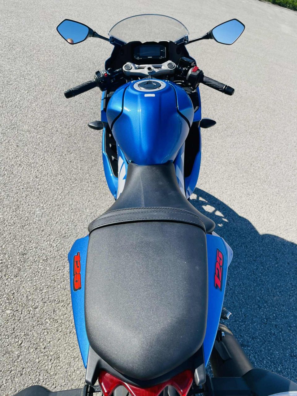 SUZUKI GSX-R 125 4