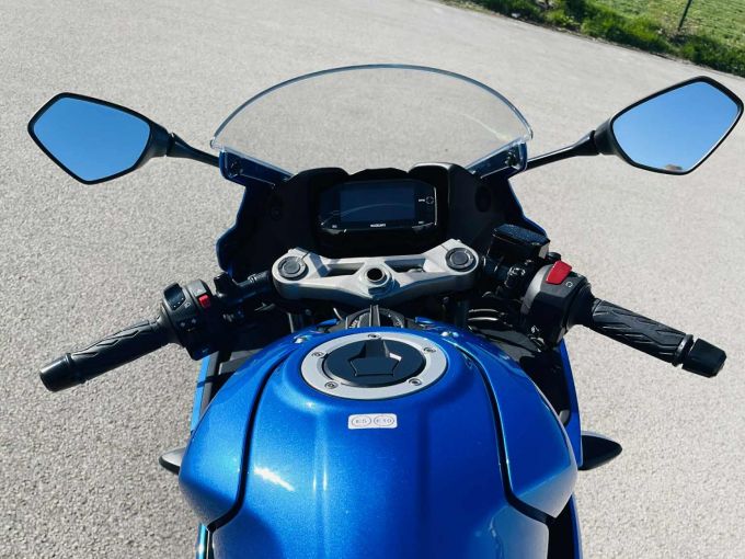 SUZUKI GSX-R 125 4
