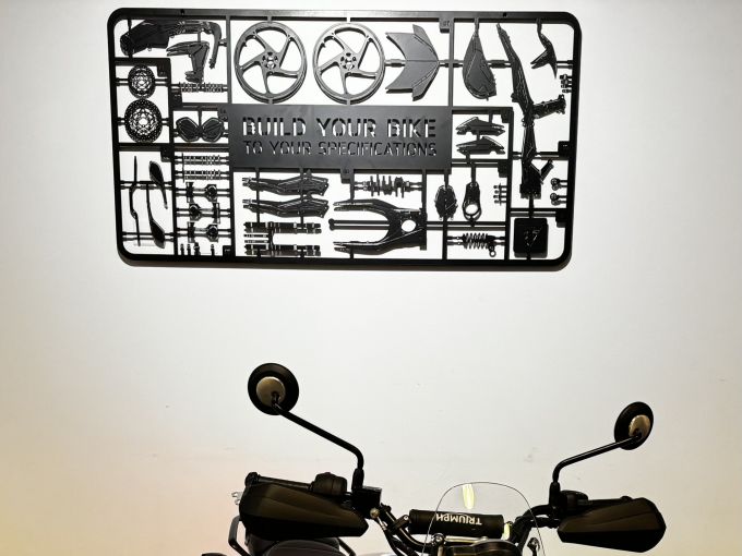 TRIUMPH Scrambler 400 X 4