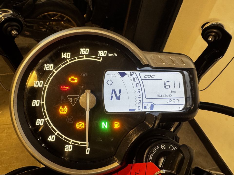 TRIUMPH Scrambler 400 X 4