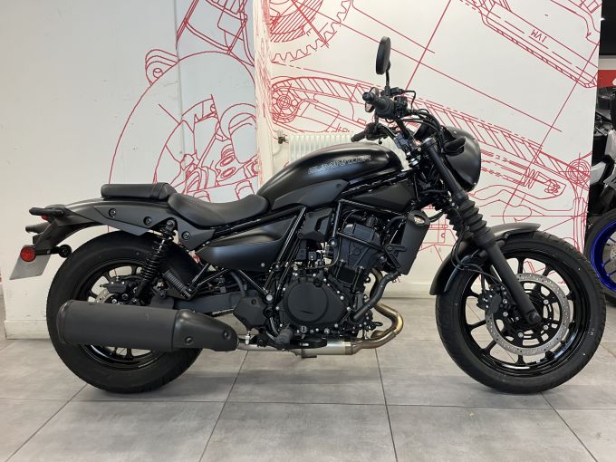 KAWASAKI Eliminator 500 SE 4