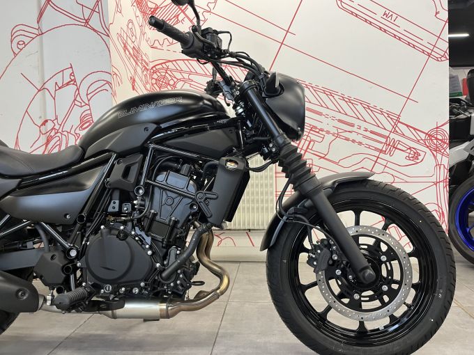 KAWASAKI Eliminator 500 SE 4