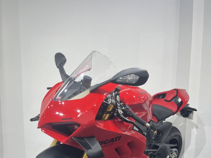 DUCATI PANIGALE 1103 V4 4