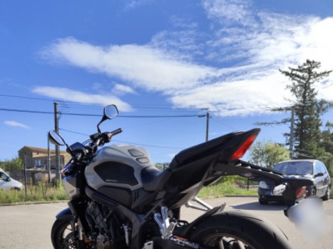 HONDA CB650R Neo Sports Café 4