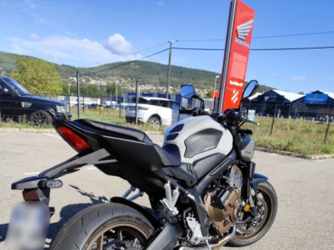 HONDA CB650R Neo Sports Café 4