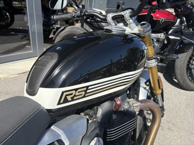 TRIUMPH Speed Twin 1200 RS 4