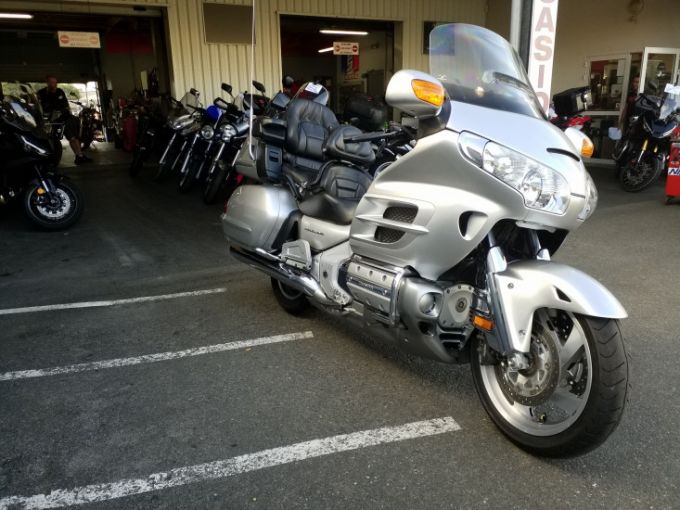 HONDA GL1800 GOLDWING 4
