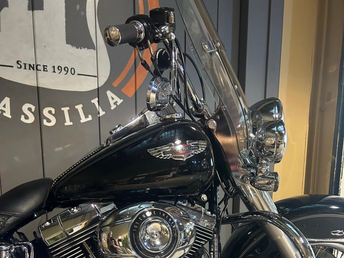 HARLEY-DAVIDSON SOFTAIL DELUXE 1690 4