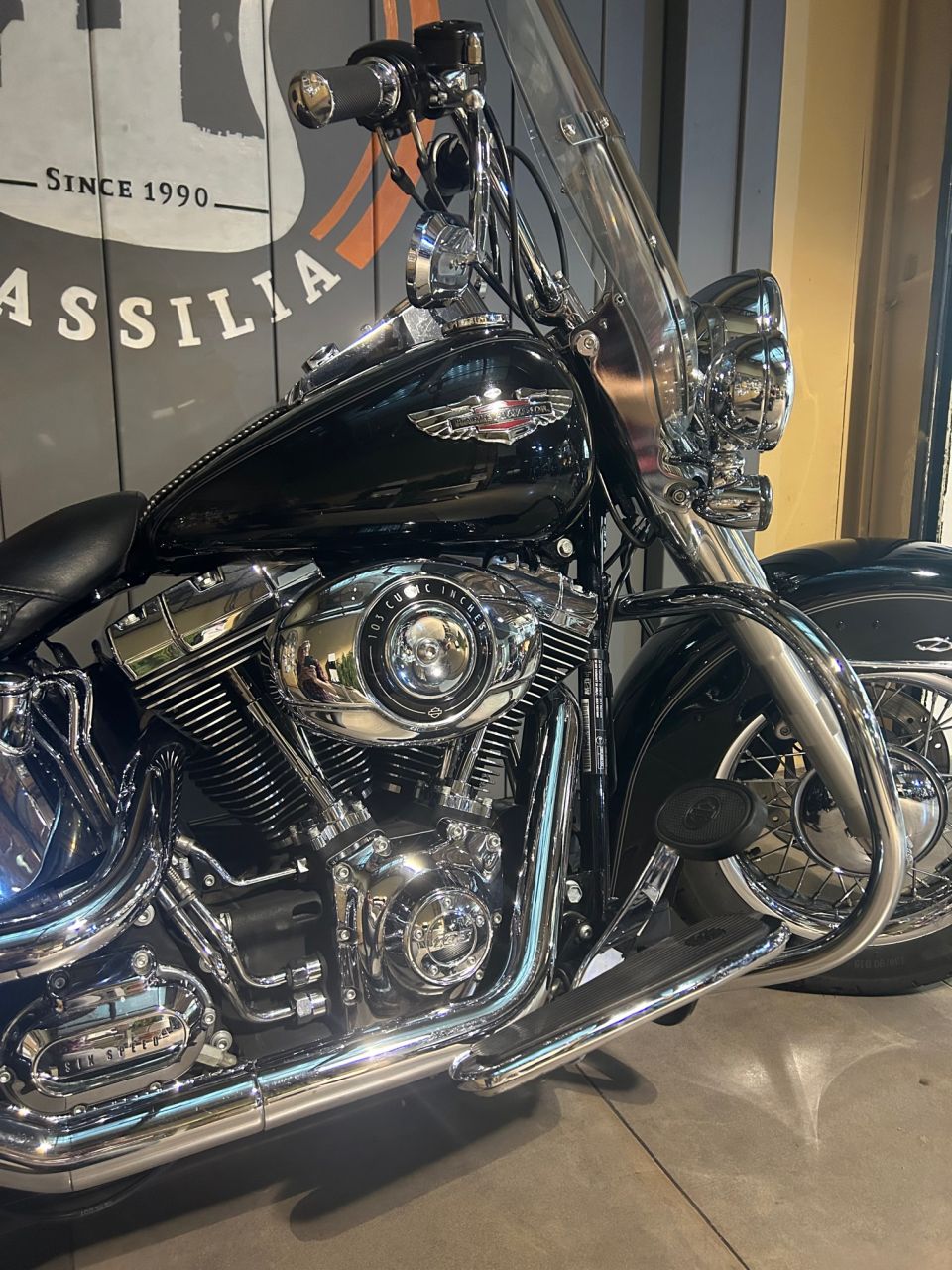 HARLEY-DAVIDSON SOFTAIL DELUXE 1690 4