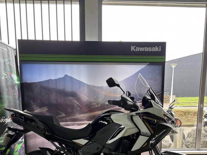 KAWASAKI VERSYS 4