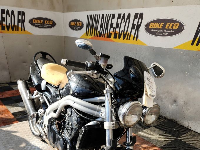 TRIUMPH SPEED TRIPLE 955 4