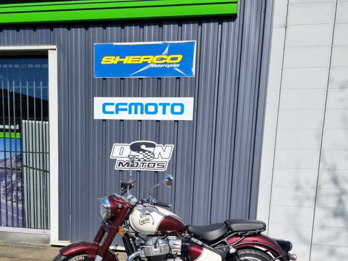 ROYAL ENFIELD Classic 650 4