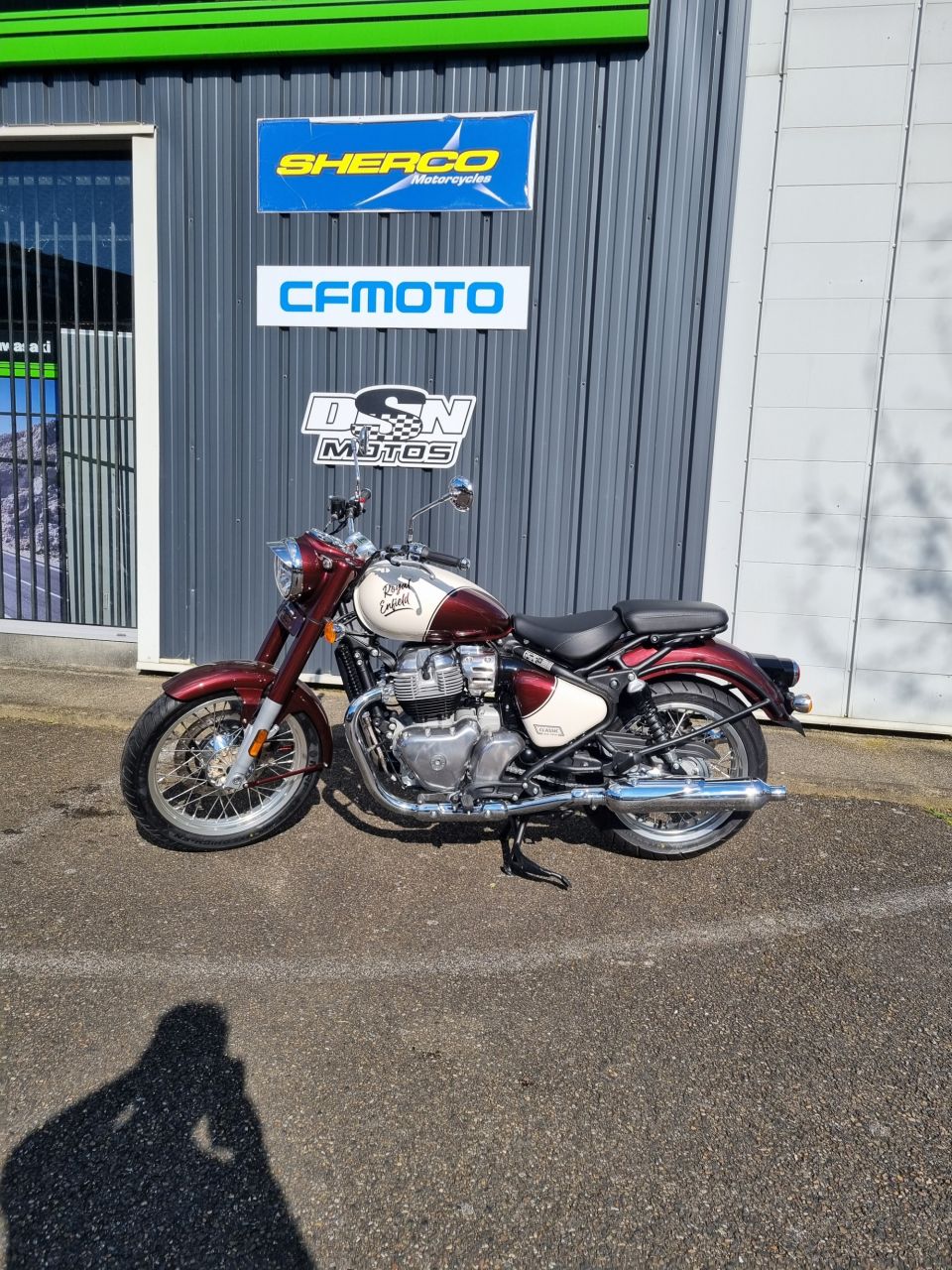 ROYAL ENFIELD Classic 650 4