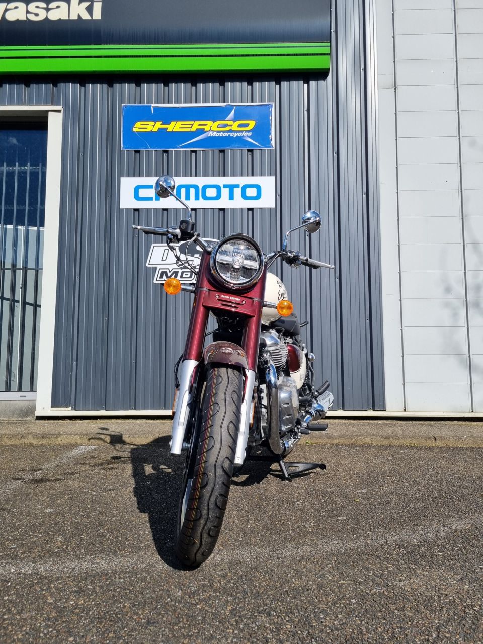 ROYAL ENFIELD Classic 650 4