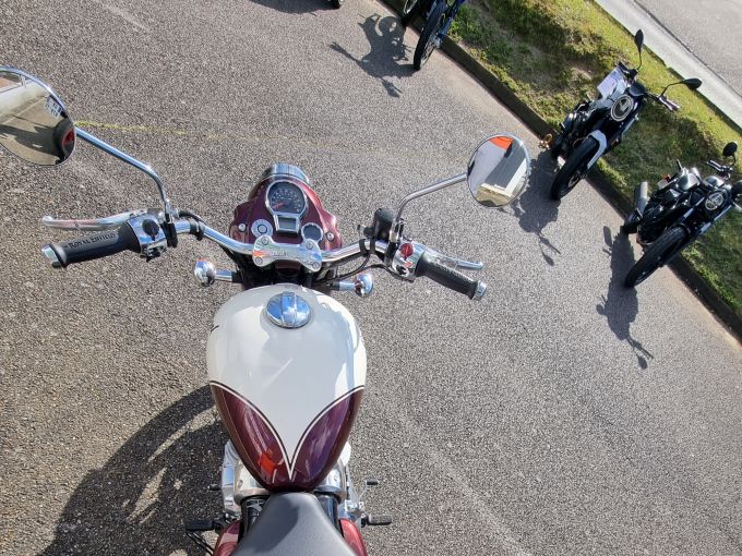 ROYAL ENFIELD Classic 650 4
