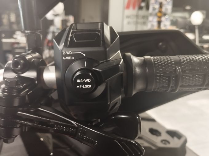 CF MOTO CFORCE 1000 4