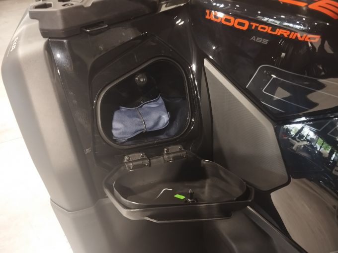 CF MOTO CFORCE 1000 4