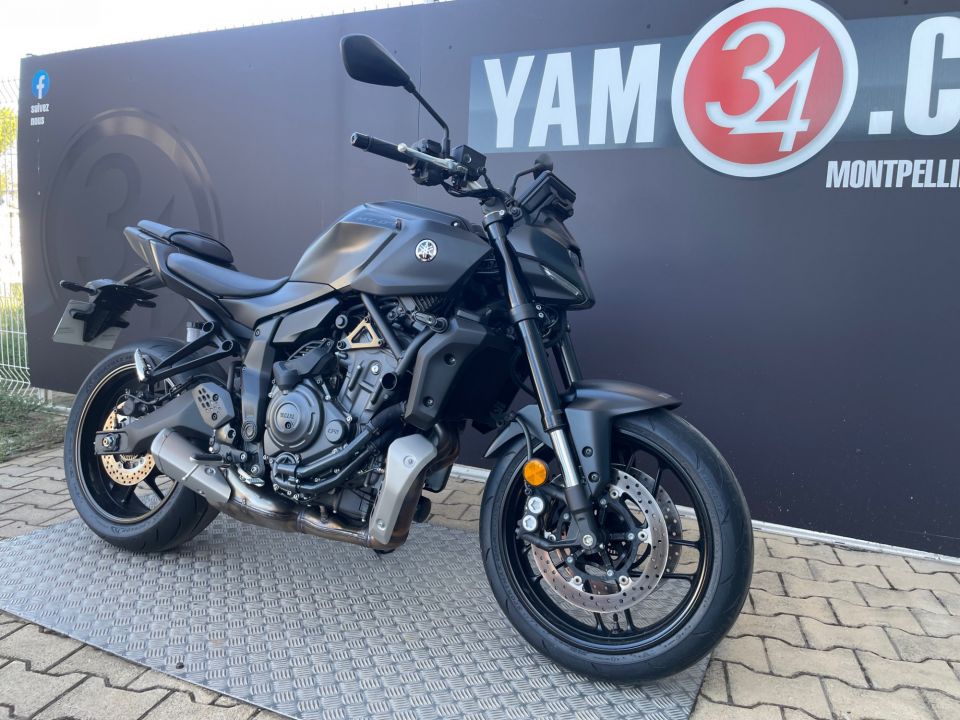 YAMAHA MT-07 Y-AMT 4