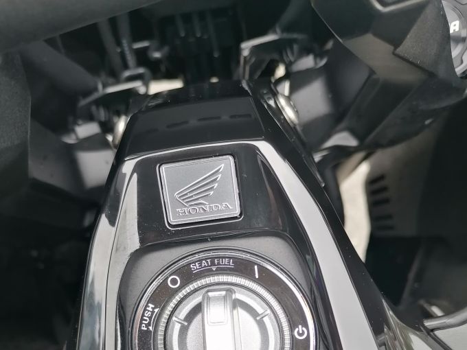 HONDA ADV 350 4