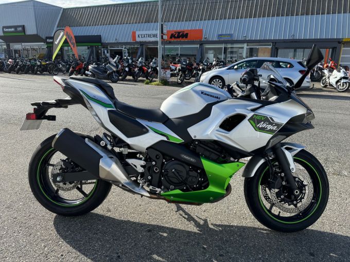 KAWASAKI Z7 hybrid 4