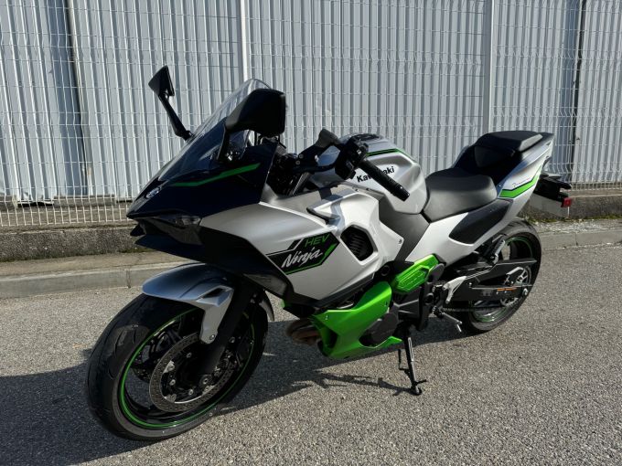 KAWASAKI Z7 hybrid 4