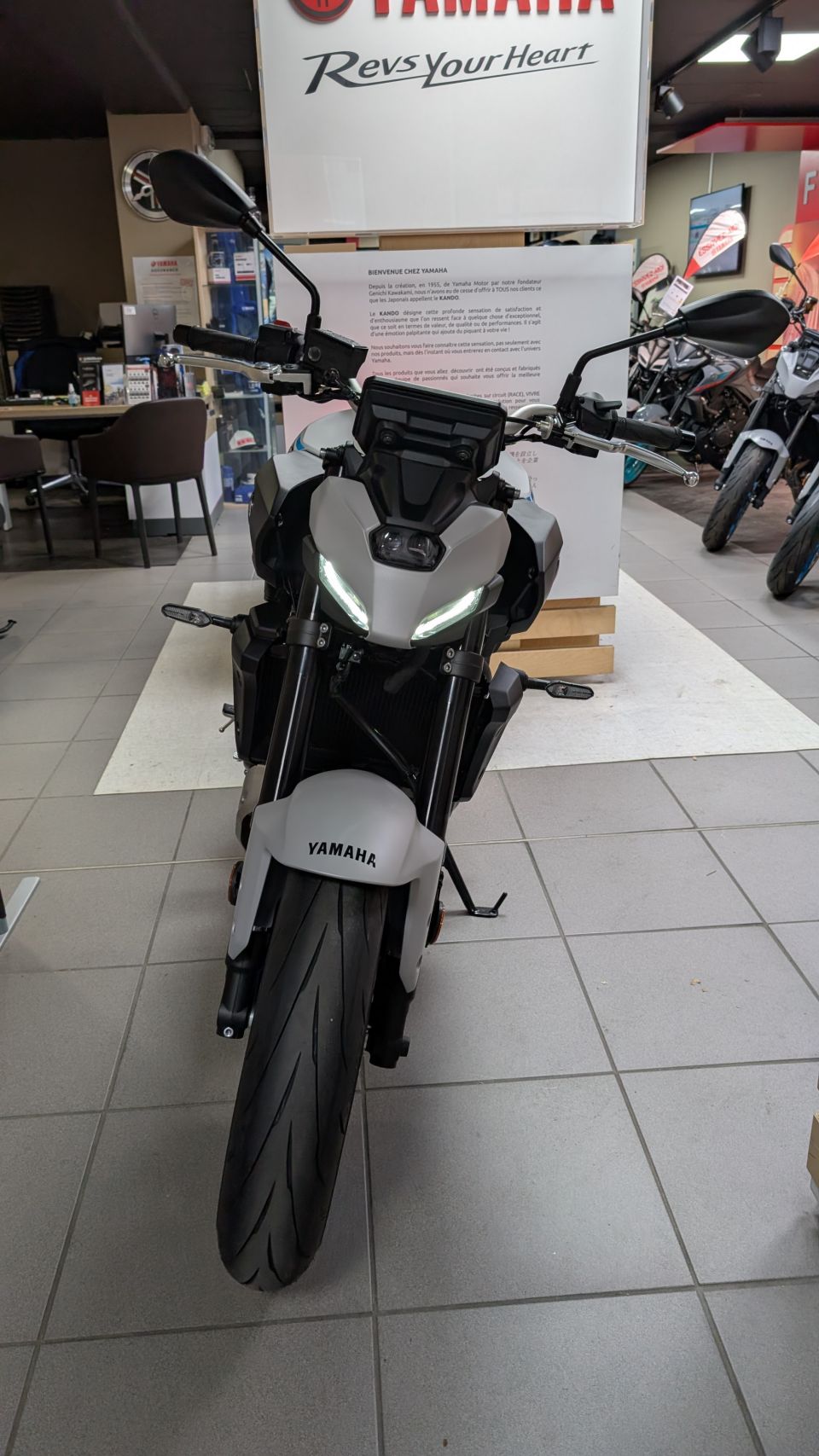 YAMAHA MT-07 (47.5CV) 4