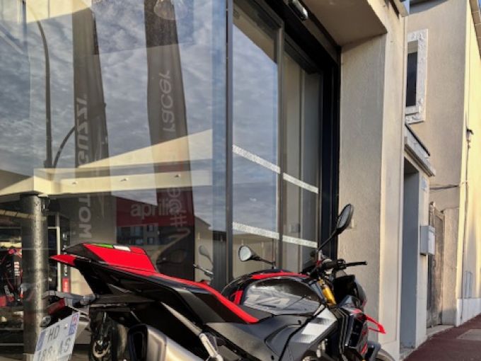 APRILIA TUONO 1100 V4 FACTORY 4