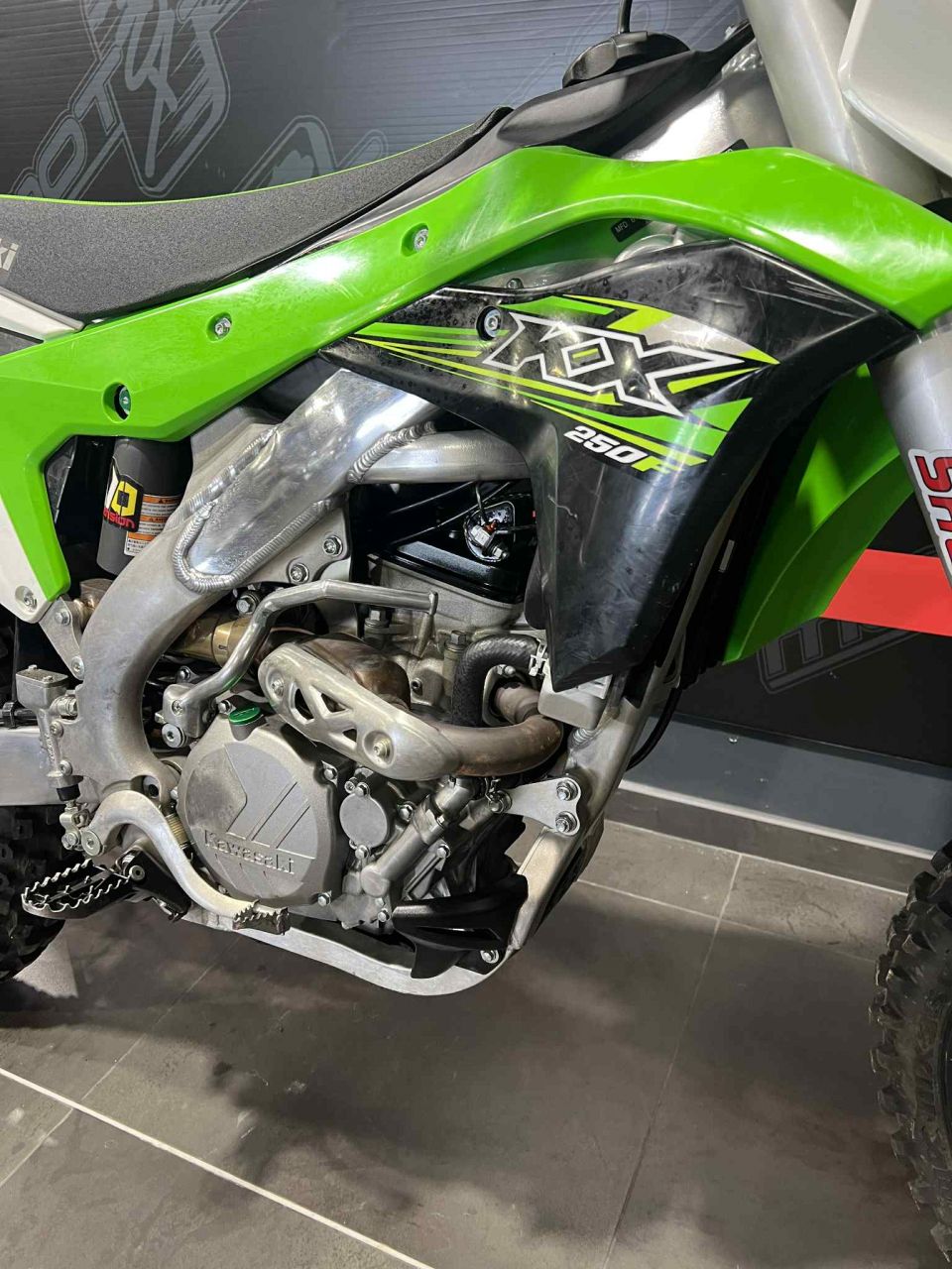 KAWASAKI 250 KXF 2018 4