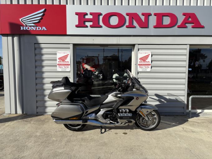 HONDA GoldWing Touring DCT Airbag 4