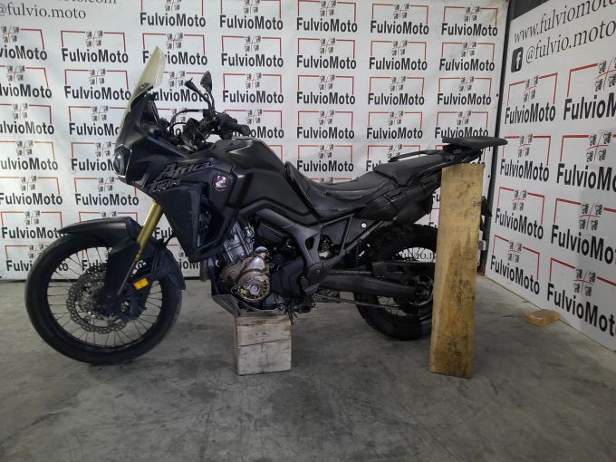 HONDA Africa Twin CRF1000D STD 4