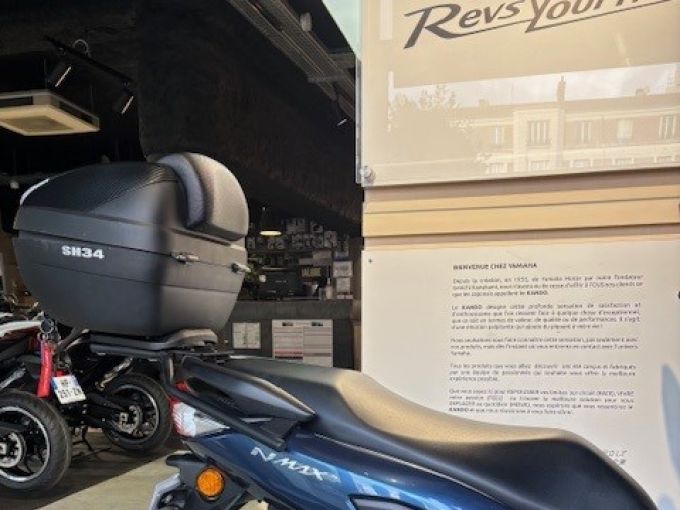 YAMAHA NMAX 125 4