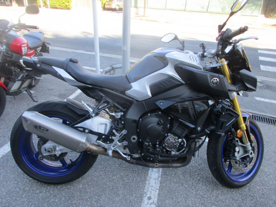 YAMAHA MT-10 SP 4