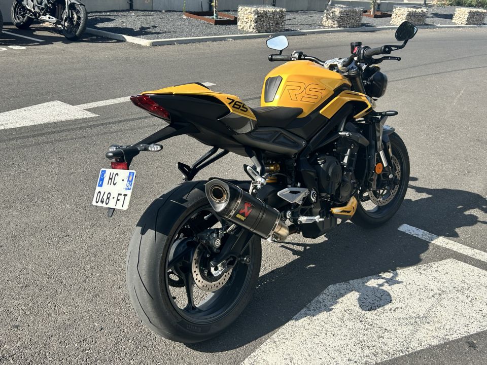 TRIUMPH STREET TRIPLE 765 RS 4