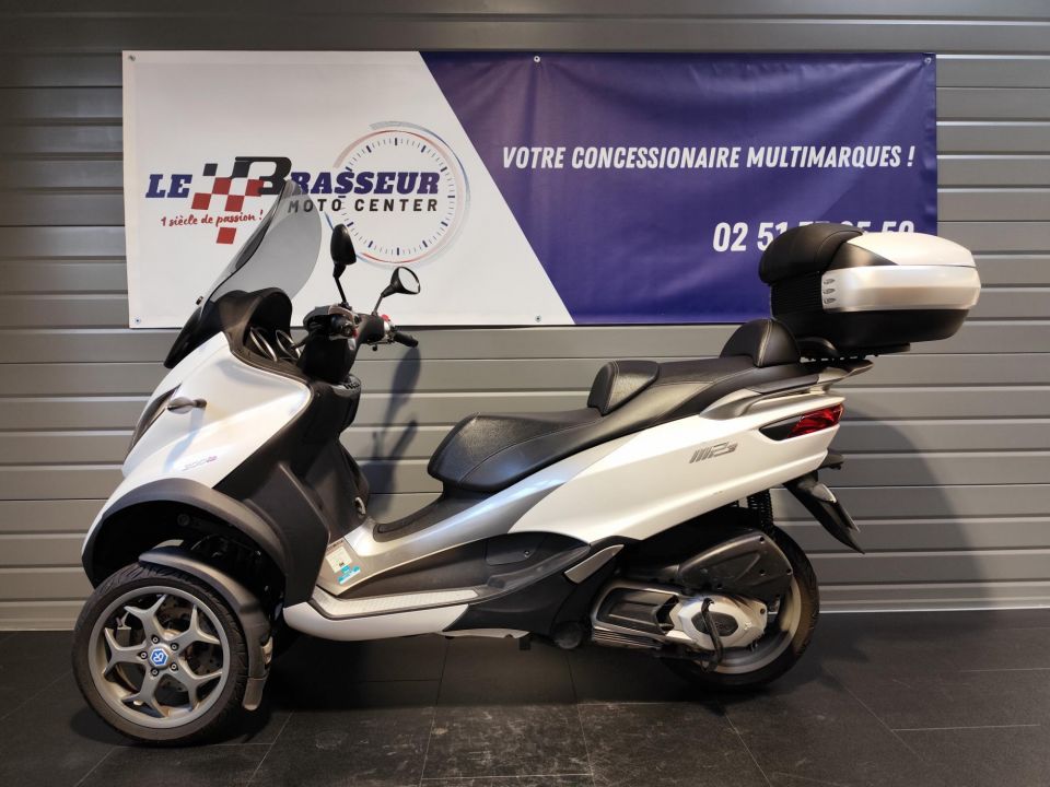 PIAGGIO MP3 300 LT 4