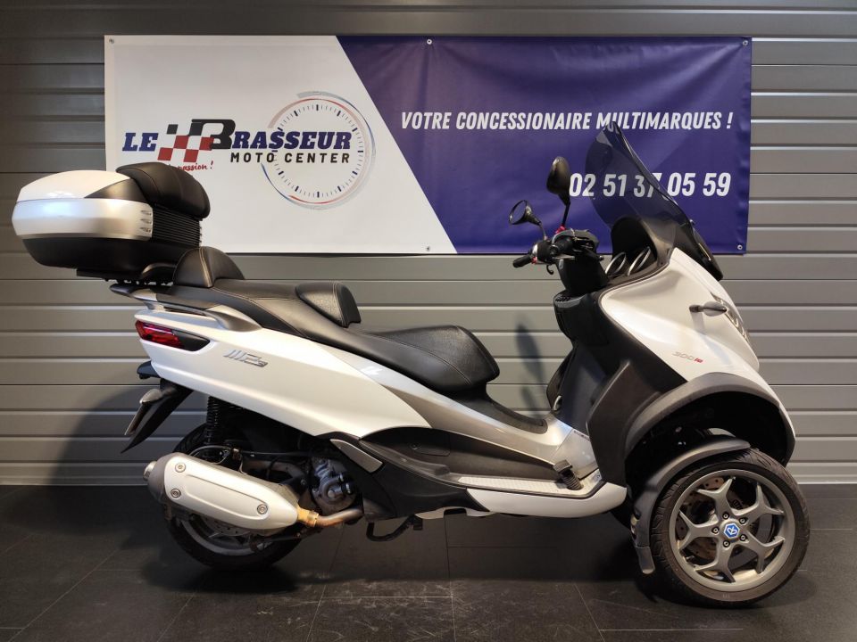 PIAGGIO MP3 300 LT 4