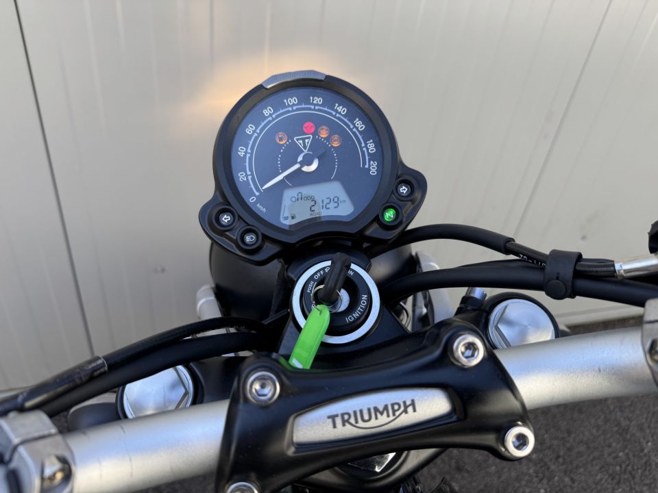 TRIUMPH SCRAMBLER 900 4
