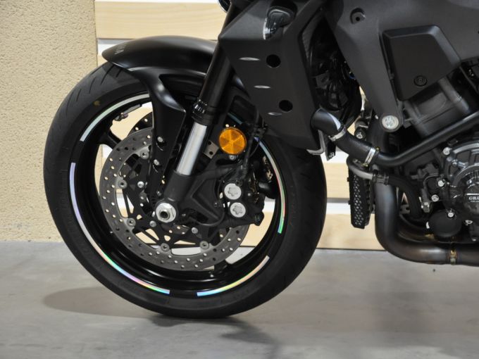 YAMAHA MT-10 4