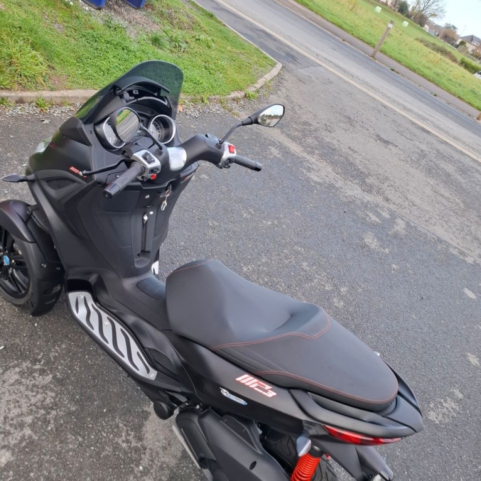 PIAGGIO MP3 300 HPE ABS ASR 4