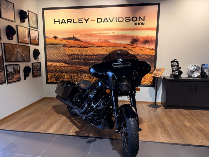 HARLEY-DAVIDSON TOURING STREET GLIDE 1923 ST 4