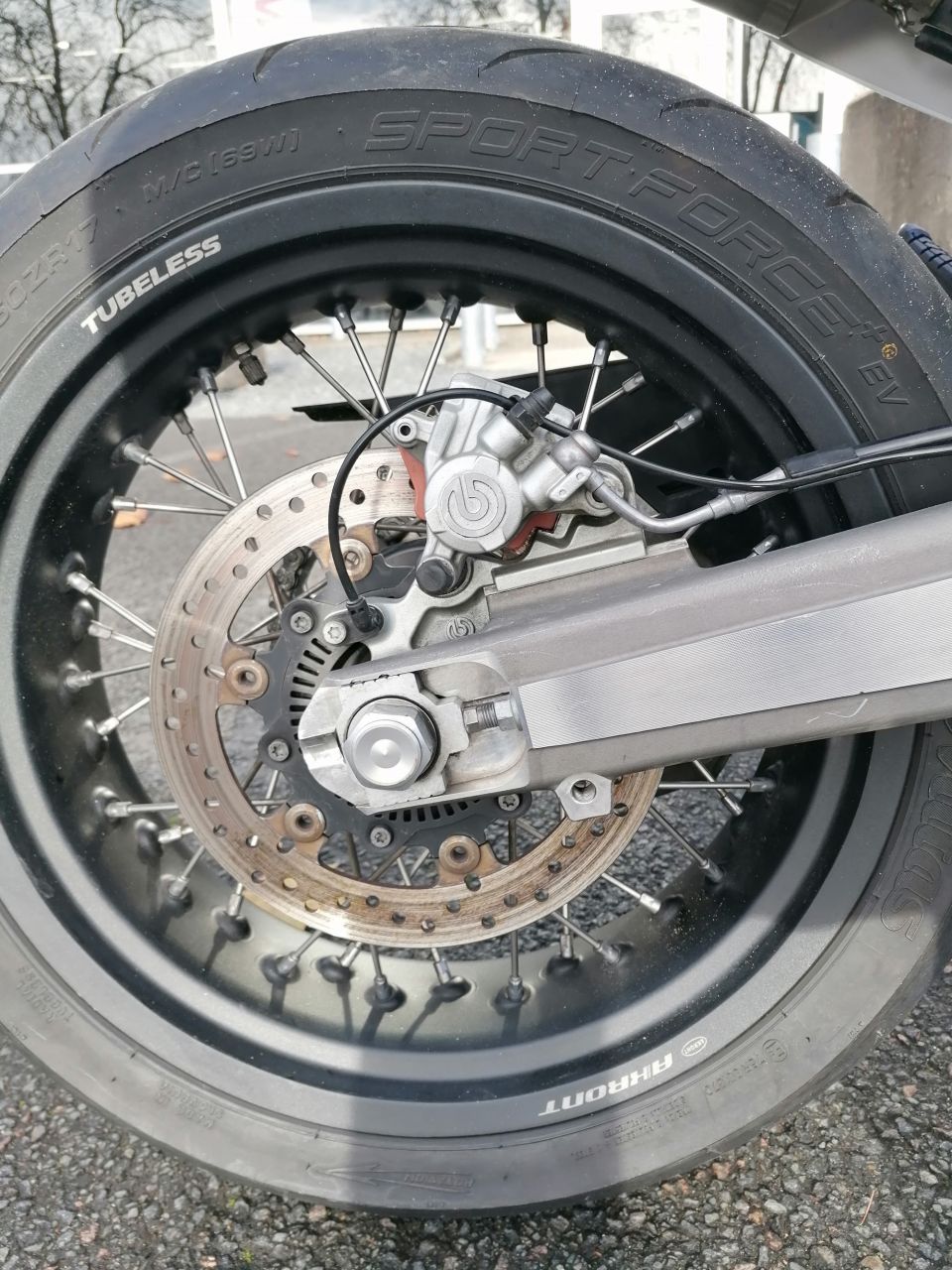 HUSQVARNA 701 SUPERMOTO 4